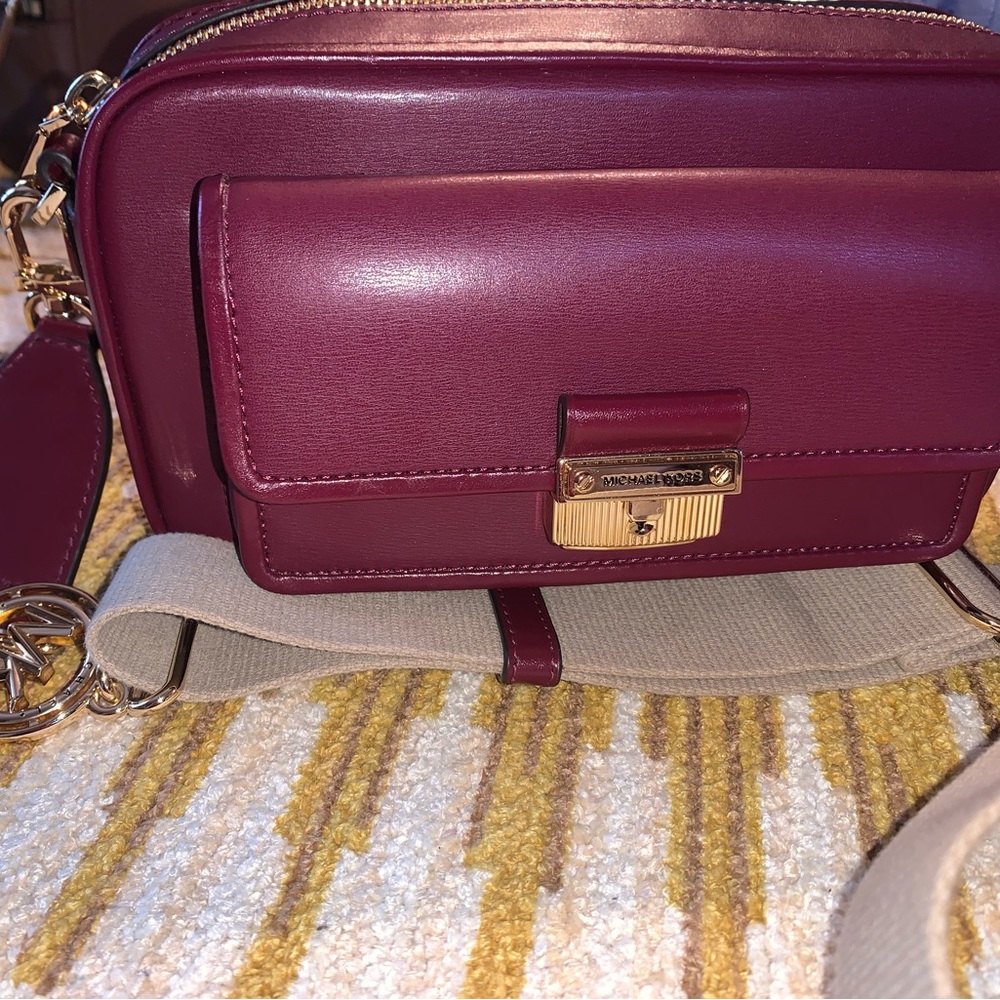 Michael Kors purse